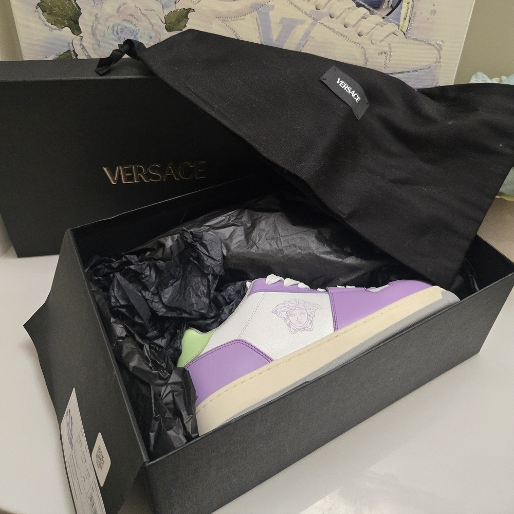 Versace Medusa Insignia Leather Sneakers W Box Women Size 9.5 Men 8 - Picture 10 of 15